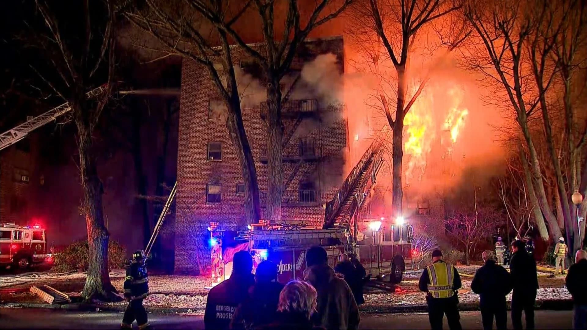 PHOTOS: Large fire destroys Fort Lee apartment building