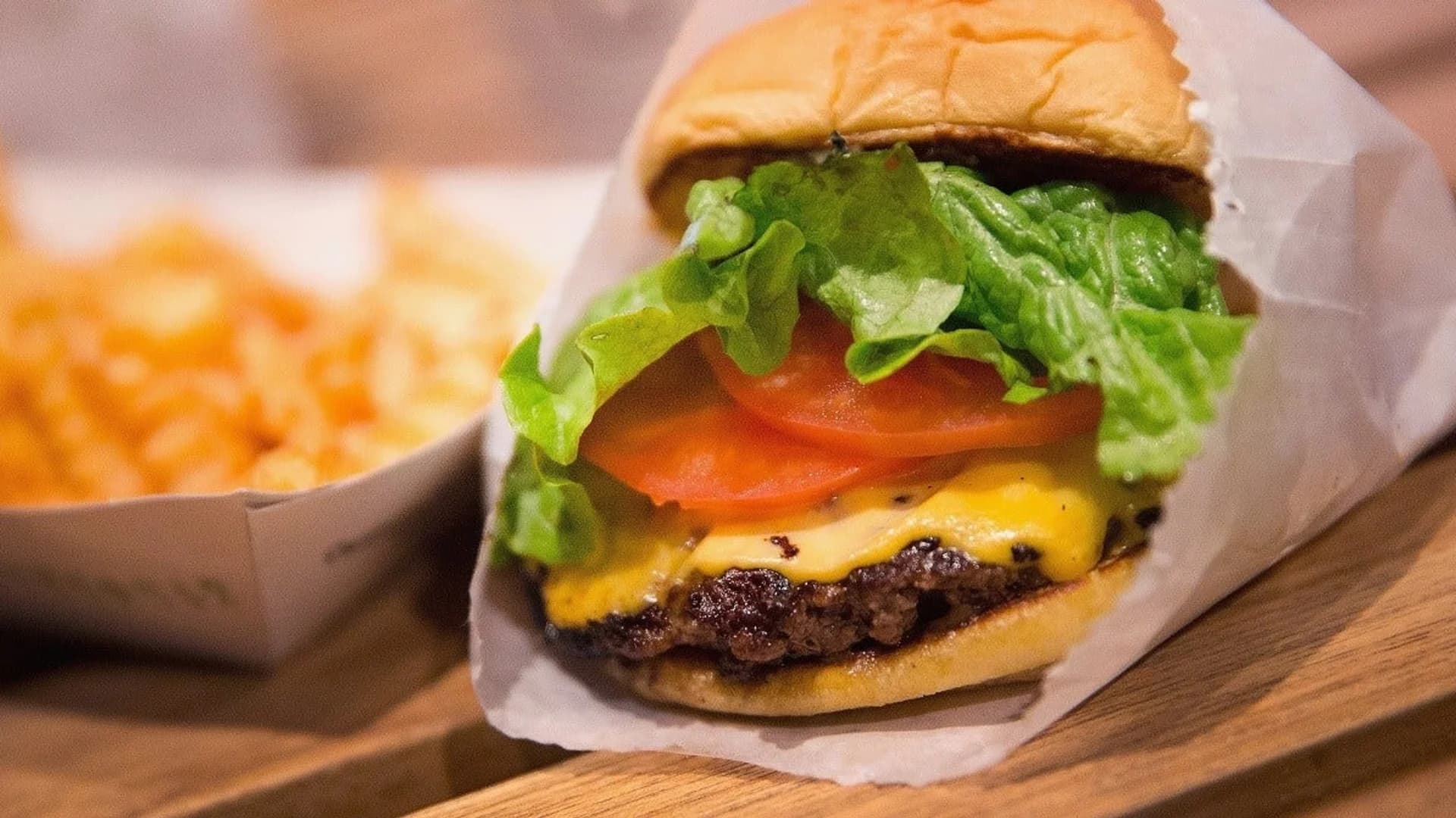 Get your hands on juicy deals for National Cheeseburger Day