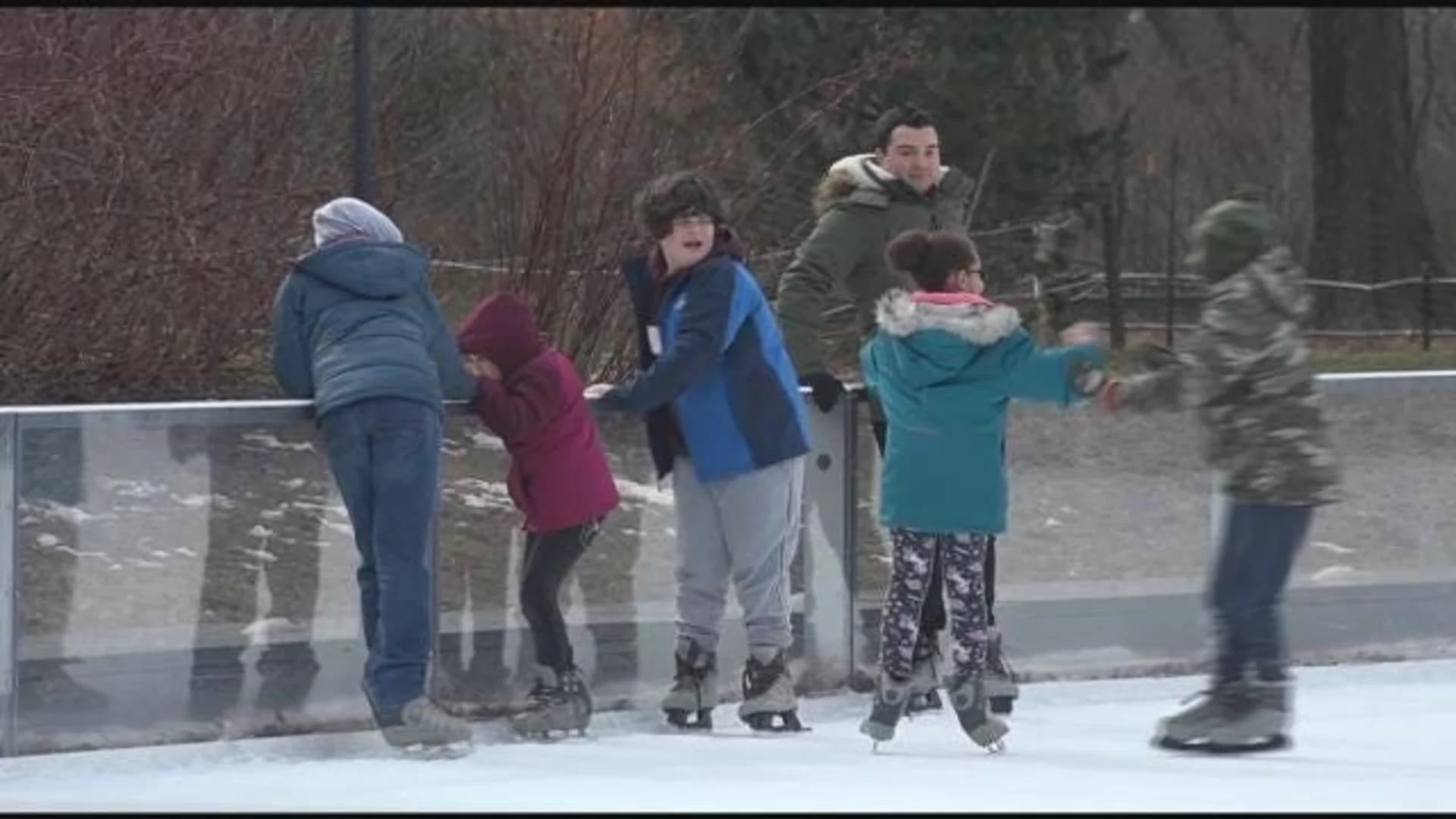 More than 600 children skate, sip hot chocolate on annual Skate Day