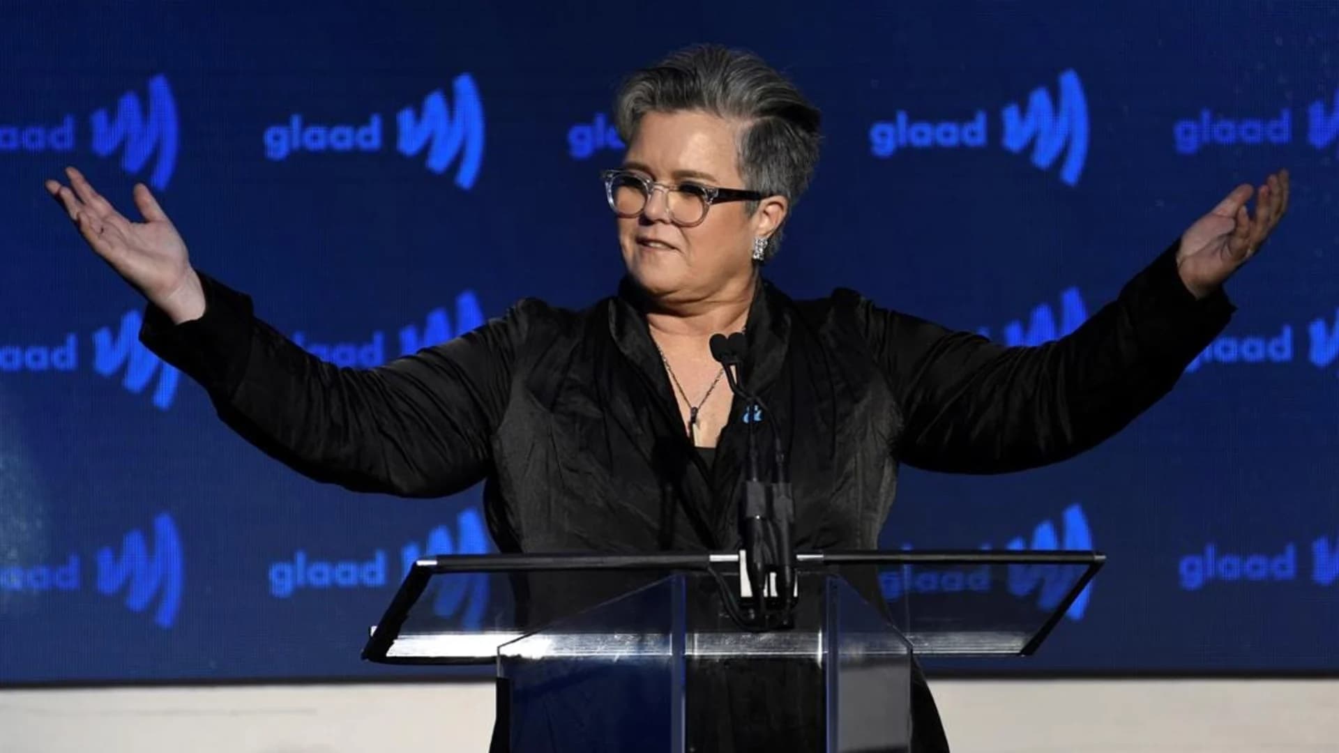 Rosie O’Donnell to revive talk show to benefit Broadway community