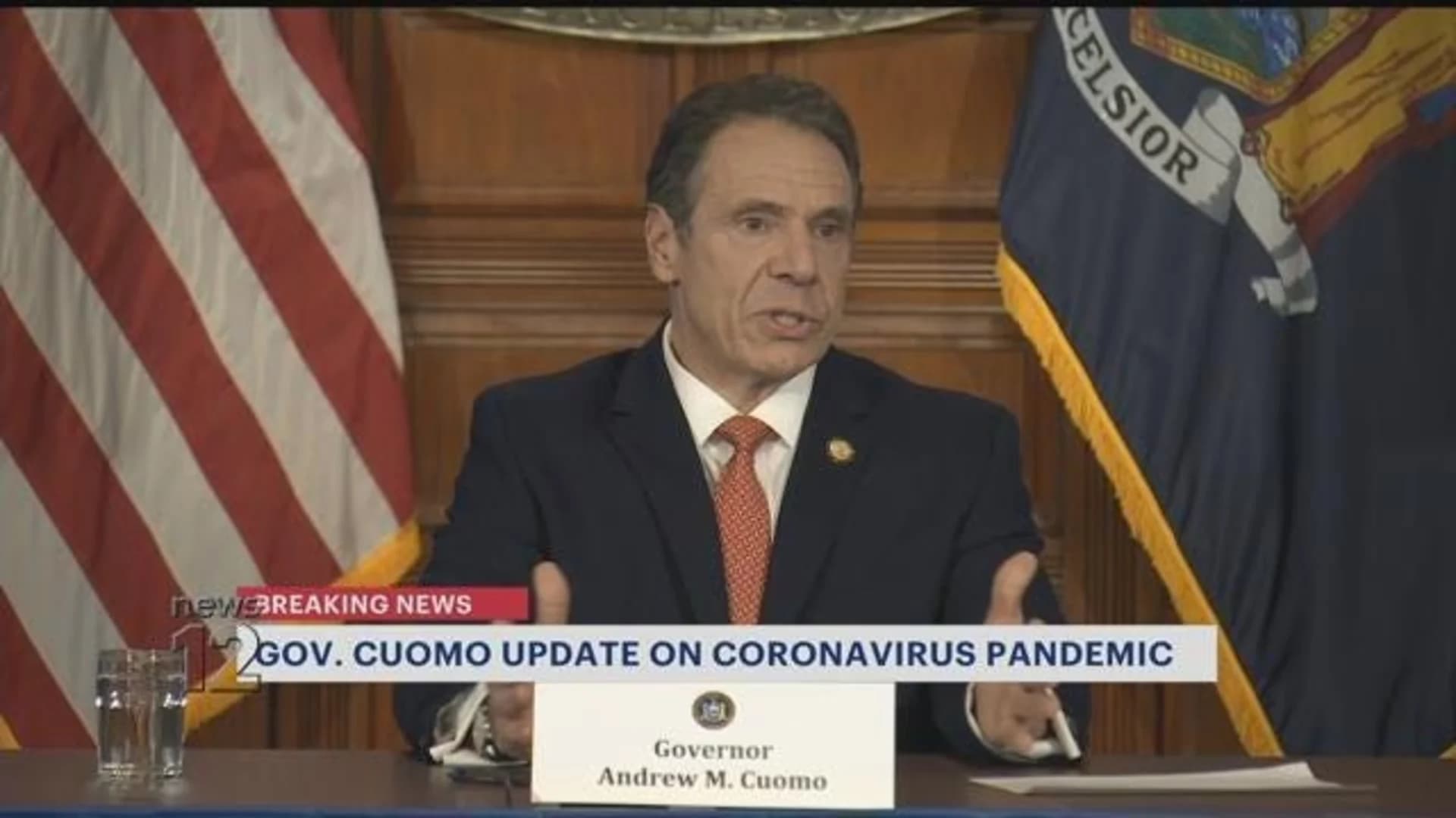 Gov. Cuomo to issue executive order requiring New Yorkers to wear masks, coverings in public