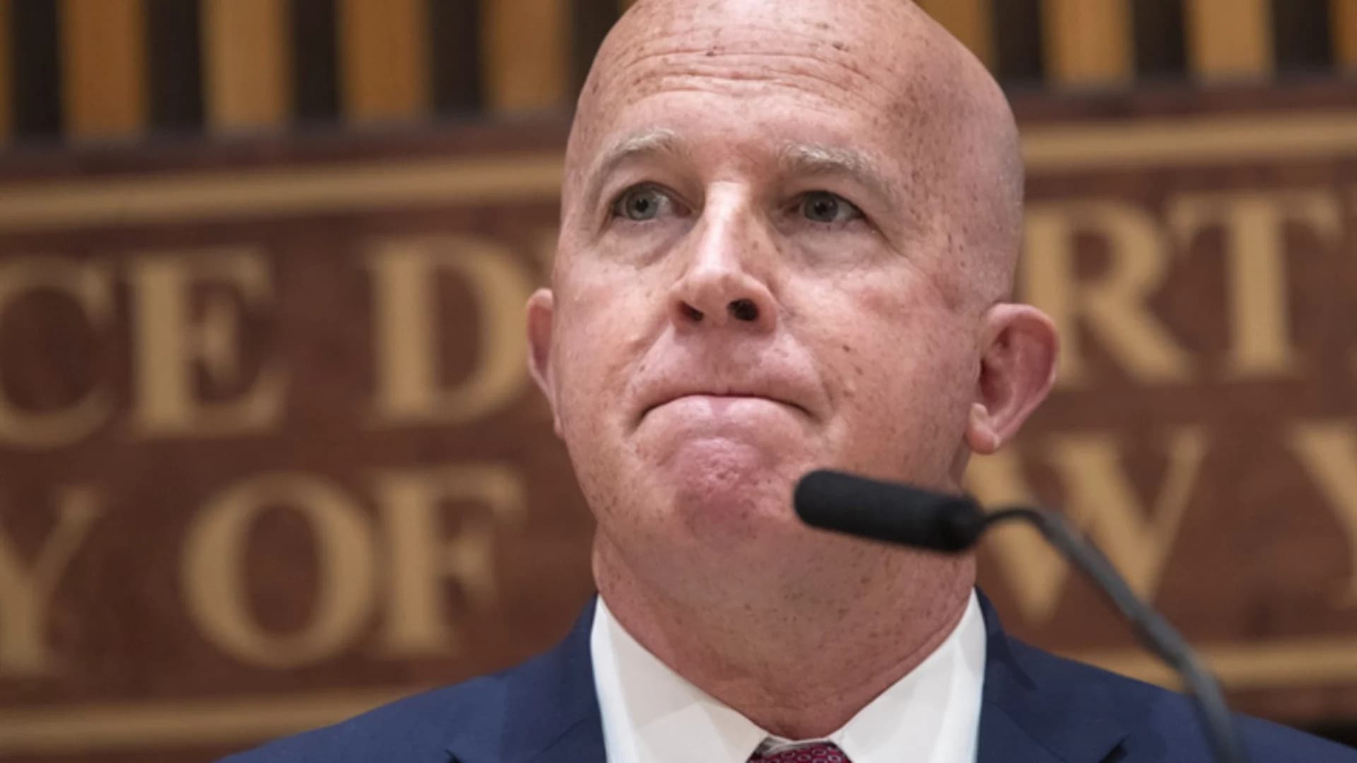 NYPD commissioner James O'Neill to step down