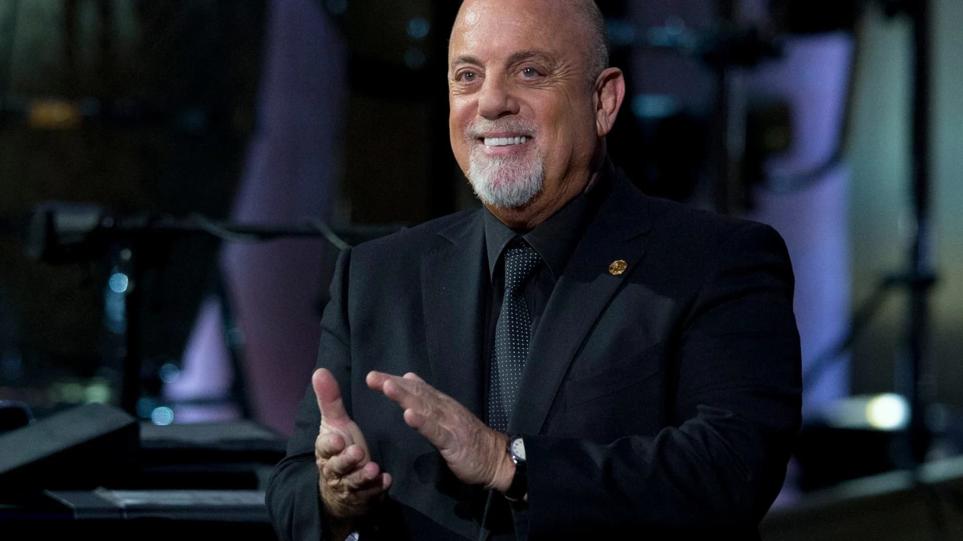 Billy Joel is first inductee of Fenway Park's new Music Hall of Fame