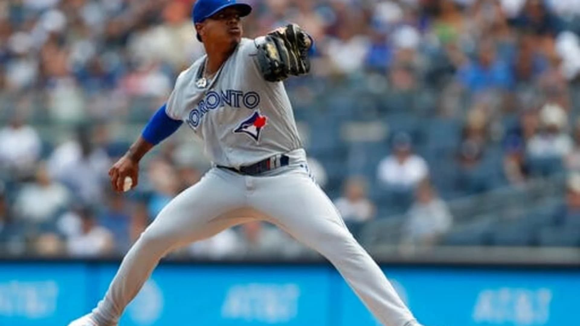Mets acquire Stroman from Blue Jays for 2 pitching prospects