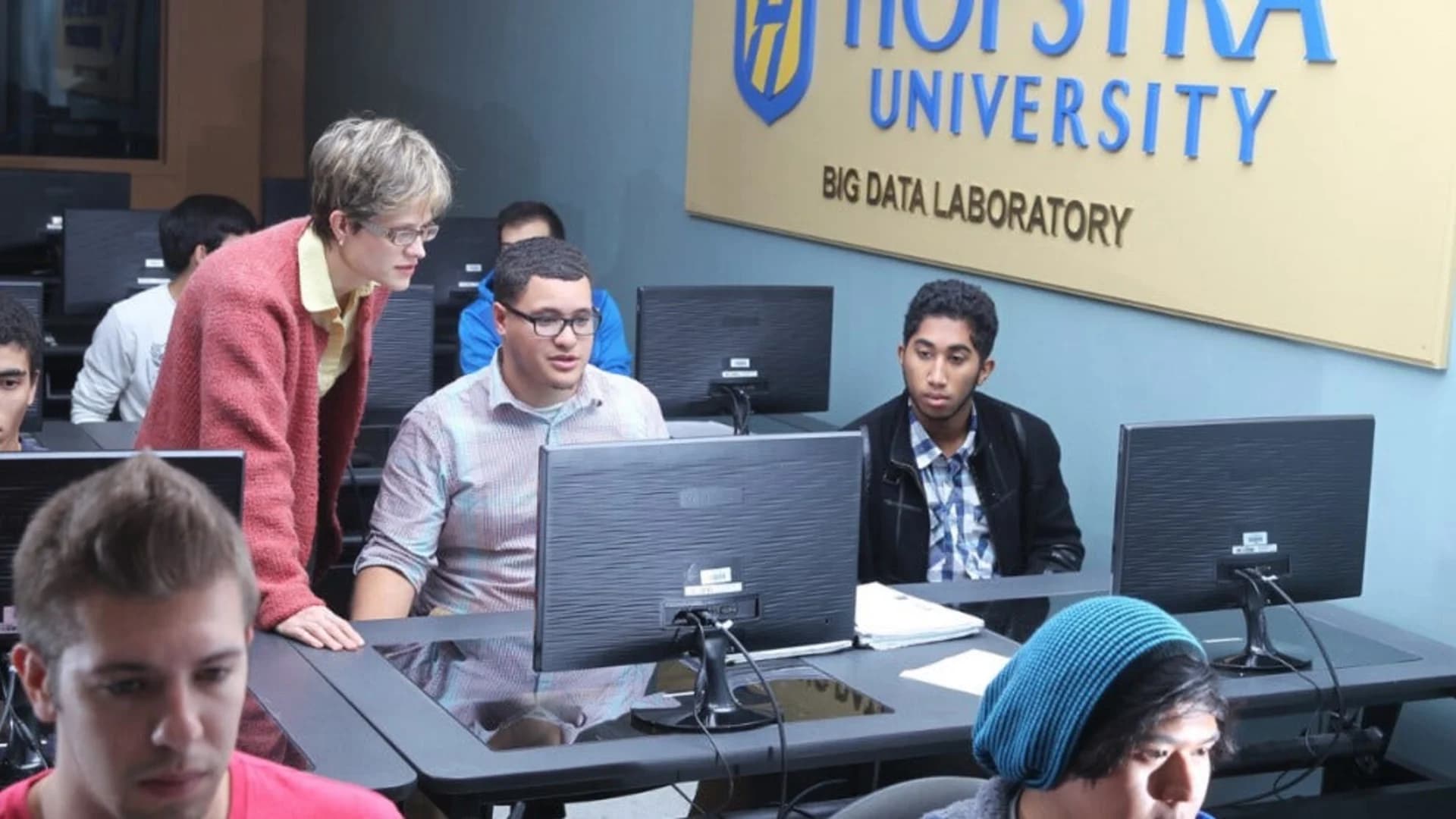 Hofstra University lends resource lab for worldwide COVID-19 research