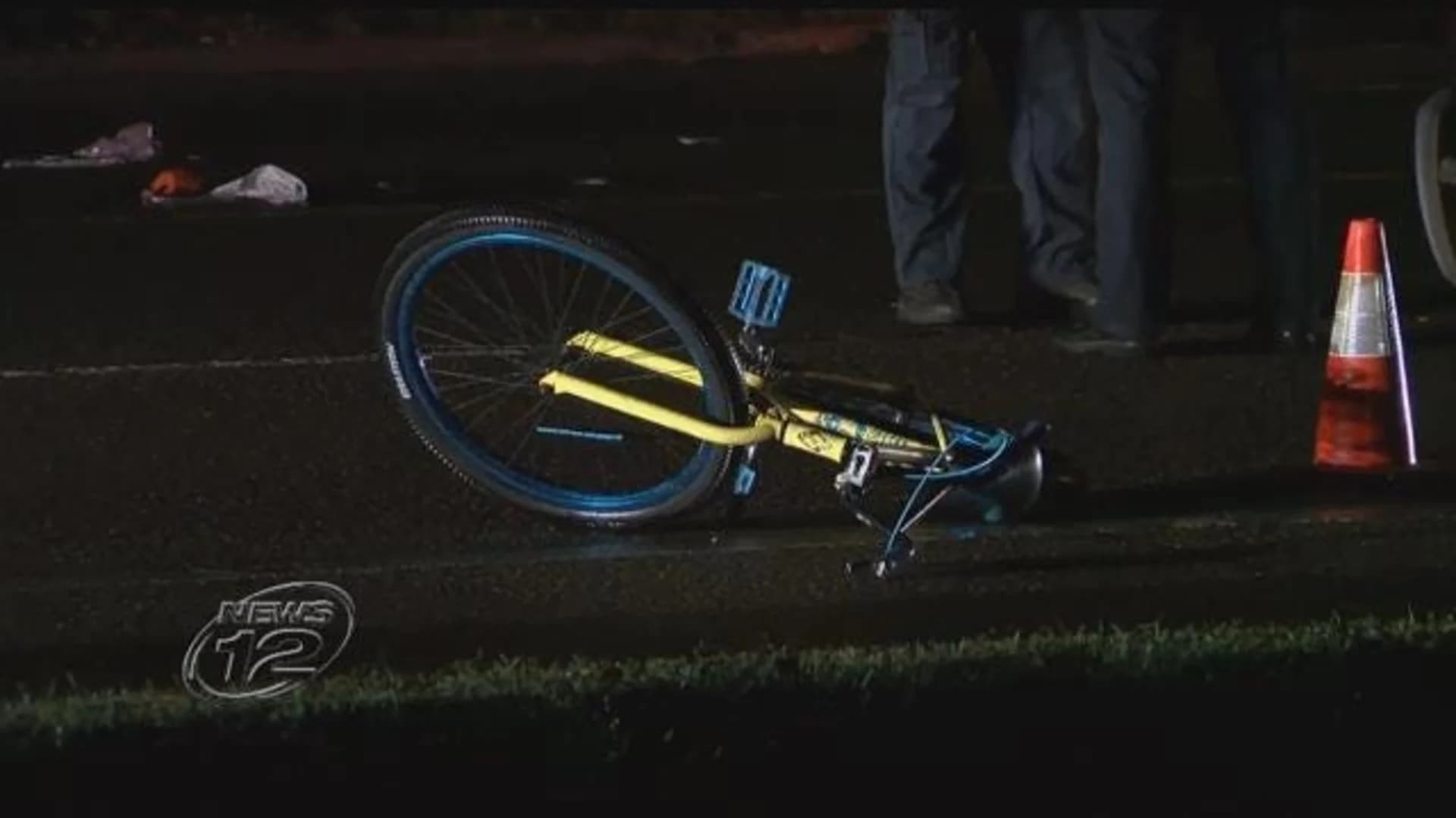 Police: Teen bicyclist hit and killed in Ronkonkoma; Good Samaritan hurt