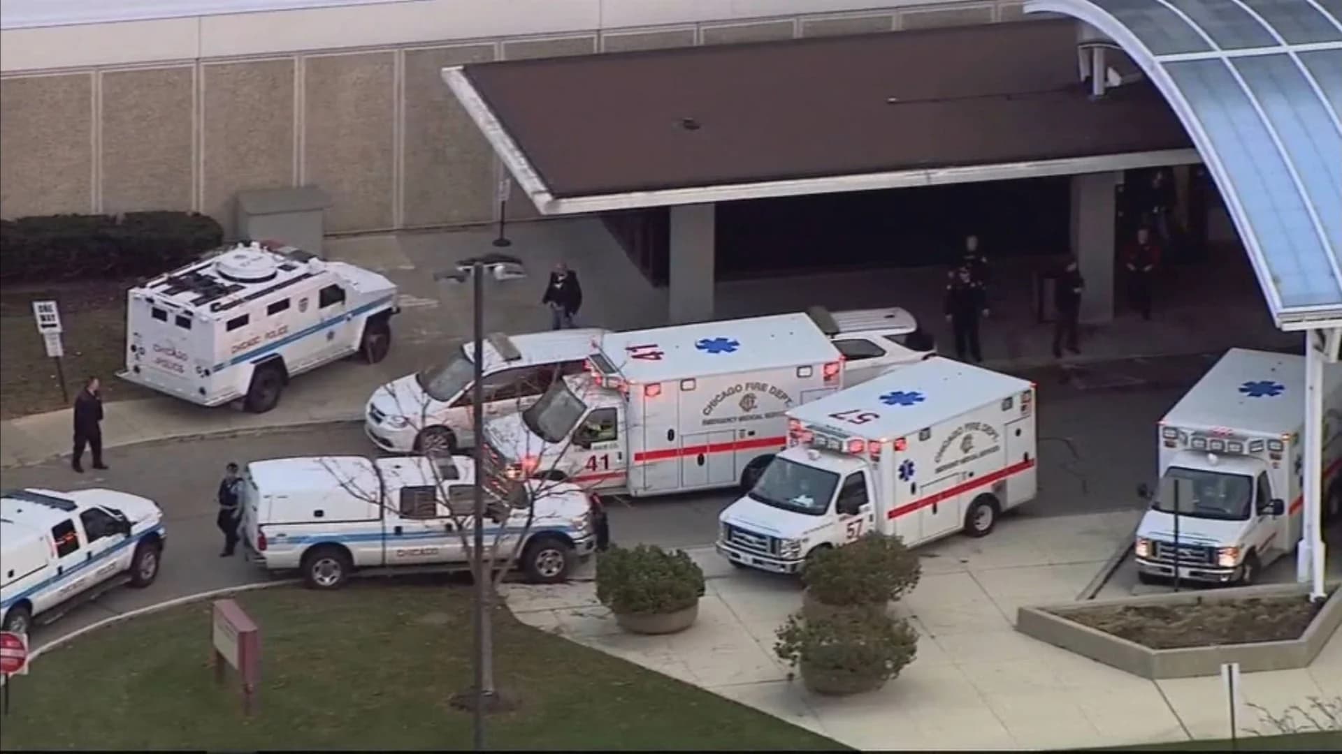 Gunman opens fire at Chicago hospital, kills at least 3, including police officer