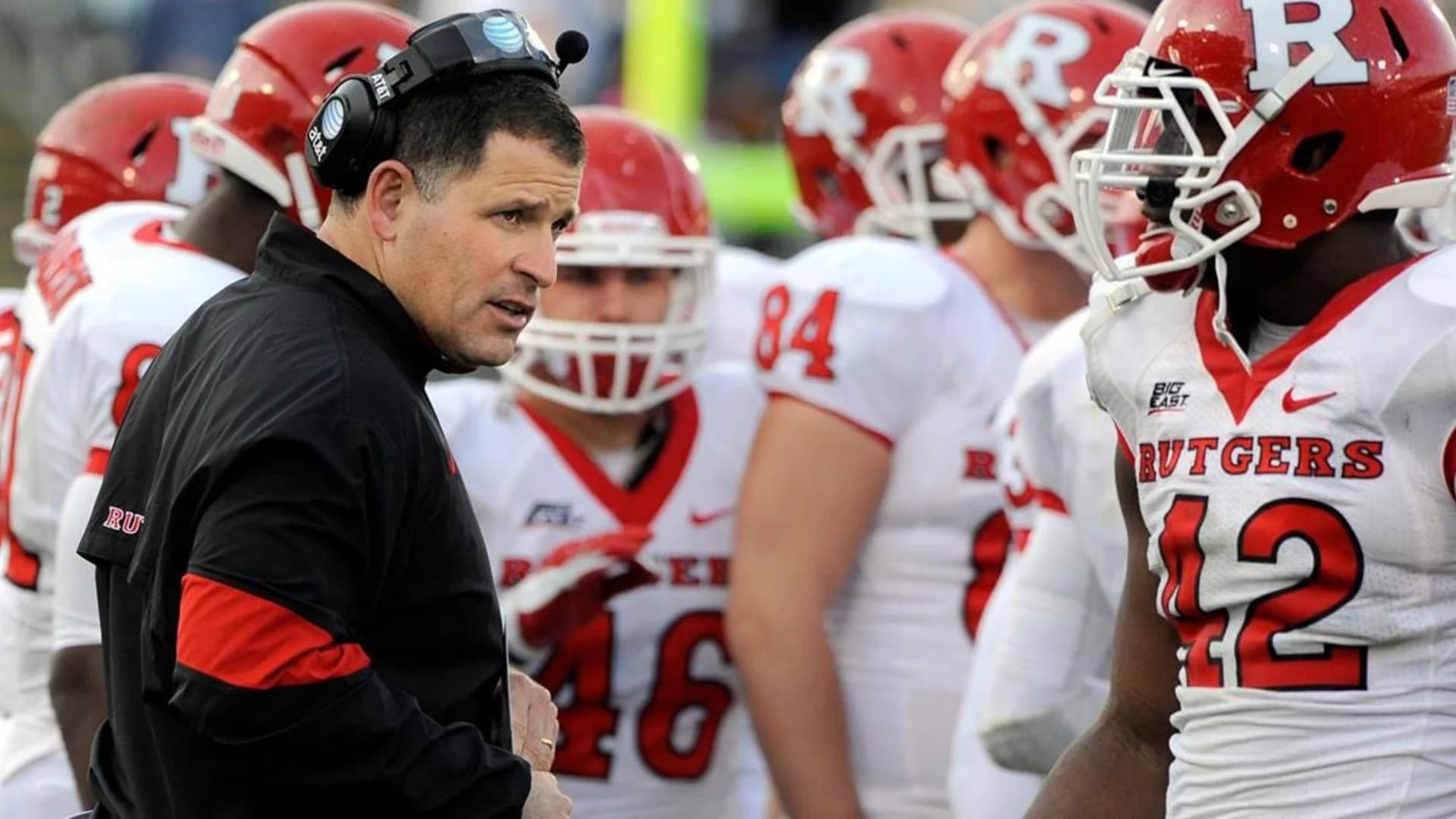 Rutgers hires Schiano to rebuild Scarlet Knights, again