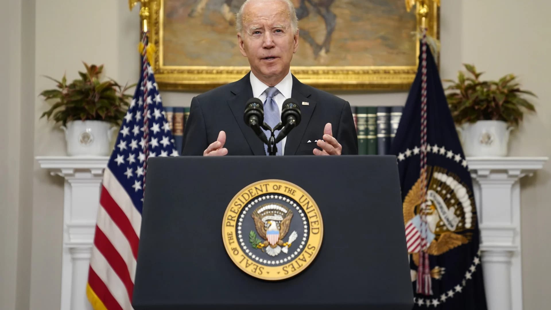 Biden announces $800M in new military assistance for Ukraine