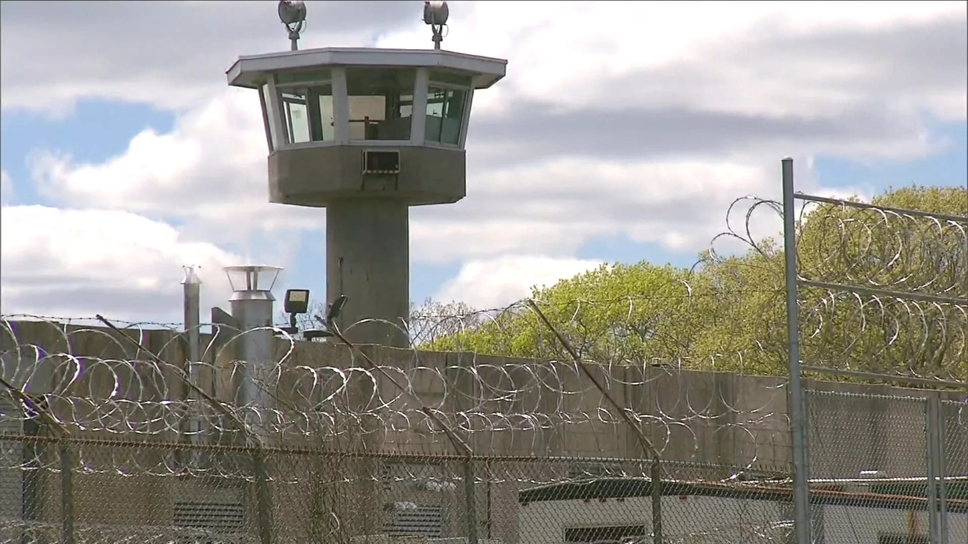 Suffolk officials seek ways to keep inmates off the streets